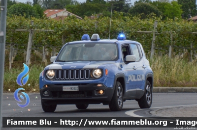 Jeep Renegade
Polizia di Stato
Polizia Stradale
Allestita Nuova Carrozzeria Torinese
Decorazione Grafica Artlantis
POLIZIA N5802
Parole chiave: Jeep Renegade POLIZIAN5802 Giro_DItalia_2021