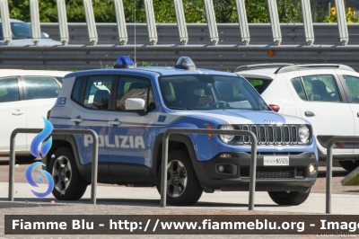 Jeep Renegade
Polizia di Stato
Polizia Stradale
Allestita Nuova Carrozzeria Torinese
Decorazione Grafica Artlantis
POLIZIA N5926
Parole chiave: Jeep Renegade POLIZIAN5926