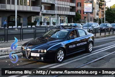 Alfa Romeo 159
Polizia Penitenziaria
POLIZIA PENITENZIARIA 537 AE
Parole chiave: Alfa-Romeo 159 POLIZIAPENITENZIARIA537AE Festa_della_Repubblica_2015