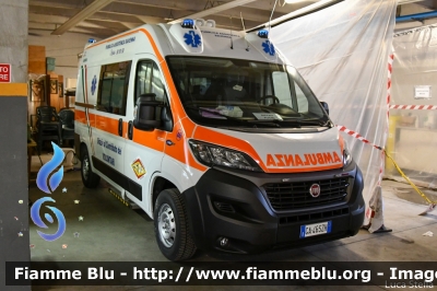 Fiat Ducato X290
Pubblica Assistenza Ravenna
Allestimento Orion
Ravenna 46
Parole chiave: Fiat Ducato_X290 Ambulanza