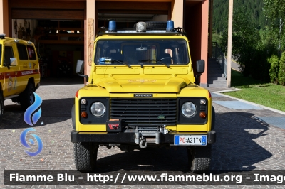 Land Rover Defender 90
Corpo Nazionale del Soccorso Alpino e Speleologico
Provincia Autonoma di Trento
Stazione di Pozza di Fassa
PC A21 TN
Parole chiave: Land-Rover Defender_90 PCA21TN