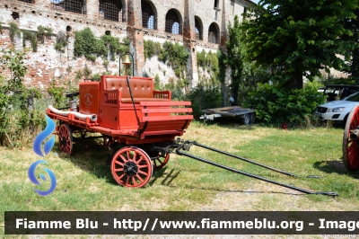 Pompa Ippotrainata
Vigili del Fuoco
Unione Distrettuale delle Giudicarie
Corpo Volontario di Pinzolo (TN)
* Storico *
Parole chiave: Pompa Ippotrainata