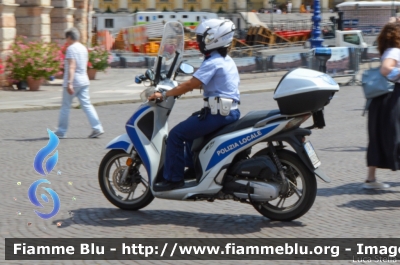 Honda SH
Polizia Locale
Verona
Allestimento Bertazzoni
Parole chiave: Honda SH