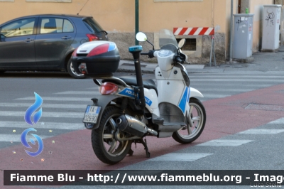 Honda SH
Polizia Locale
Verona
Parole chiave: Honda SH Raduno_Anc_2018