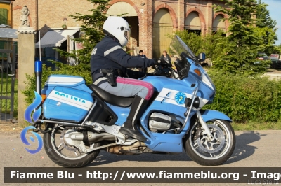 Bmw R850RT II serie
Polizia di Stato
Polizia Stradale
POLIZIA G1046
1000 miglia 2019
Parole chiave: Bmw R850RT_IIserie POLIZIAG1046 1000_mIGLIA_2019