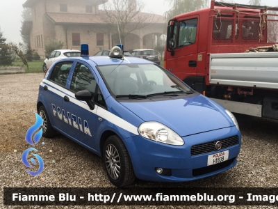 Fiat Grande Punto
Polizia di Stato
POLIZIA H1808
Parole chiave: Fiat Grande_Punto POLIZIAH1808