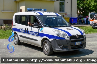 Fiat Doblò III serie
Polizia Municipale - Polizia del Delta
Postazione di Migliaro
Ufficio mobile allestimento Focaccia
POLIZIA LOCALE YA 617 AJ
Parole chiave: Fiat Doblò_IIIserie POLIZIALOCALEYA617AJ