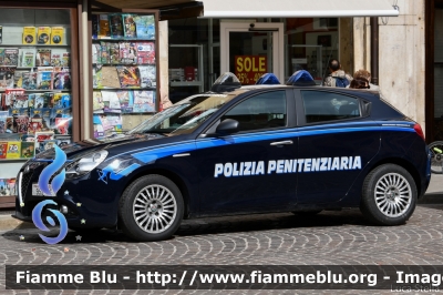 Alfa Romeo Nuova Giulietta restyle
Polizia Penitenziaria
POLIZIA PENITENZIARIA 959 AF
Parole chiave: Alfa-Romeo Nuova_Giulietta_restyle POLIZIAPENITENZIARIA959AF