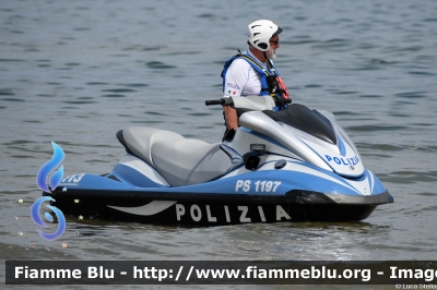 Yamaha
Polizia di Stato
Polizia del Mare
PS 1197
Parole chiave: Yamaha PS1197 Air_Show_2023