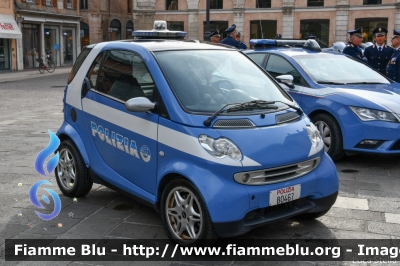 Smart Fortwo II serie
Polizia di Stato
esemplare unico in dotazione alla Questura di Ferrara
POLIZIA B0467
Festa della Polizia Ferrara 2019
Parole chiave: Smart Fortwo_IIserie POLIZIAB0467 Festa_della_Polizia_2019