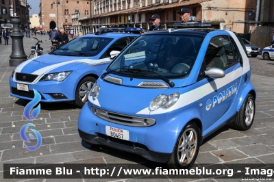 Smart Fortwo II serie
Polizia di Stato
esemplare unico in dotazione alla Questura di Ferrara
POLIZIA B0467
Festa della Polizia Ferrara 2019
Parole chiave: Smart Fortwo_IIserie POLIZIAB0467 Festa_della_Polizia_2019