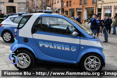 Smart Fortwo II serie
Polizia di Stato
esemplare unico in dotazione alla Questura di Ferrara
POLIZIA B0467
Festa della Polizia Ferrara 2019
Parole chiave: Smart Fortwo_IIserie POLIZIAB0467 Festa_della_Polizia_2019