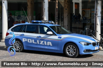 Bmw 318 Touring F31 II restyle
Polizia di Stato
Polizia Stradale
Allestimento Marazzi
POLIZIA M2463
Festa della Polizia Ferrara 2019
Parole chiave: Bmw 318_TouringF31_II_restyle POLIZIAM2463 Festa_della_Polizia_2019