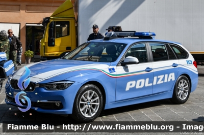 Bmw 318 Touring F31 III restyle
Polizia di Stato
Polizia Stradale
Allestimento Focaccia
Decorazione Grafica Artlantis
POLIZIA M3523
Festa della Polizia Ferrara 2019
Parole chiave: Bmw 318_Touring_F31_III_restyle POLIZIAM3523 Festa_della_Polizia_2019