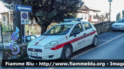 Fiat Grande Punto
Polizia Municipale
Unione dei comuni Valdichiana Senese
Parole chiave: Fiat Grande_Punto