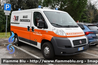 Fiat Ducato X250
118 Romagna Soccorso
Azienda USL della Romagna
Ambito Territoriale di Ravenna
Allestita Vision
"RA 28"
Parole chiave: Fiat Ducato_X250 Ambulanza Automedica