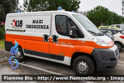 Fiat Ducato X250
118 Romagna Soccorso
Azienda USL della Romagna
Ambito Territoriale di Ravenna
Allestita Vision
"RA 28"
Parole chiave: Fiat Ducato_X250 Ambulanza Automedica