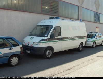 Fiat Ducato II Serie
Polizia Locale Brescia
Servizio di Protezione Civile
Livrea Polizia Municipale
Parole chiave: Fiat Ducato_IISerie Reas_2009