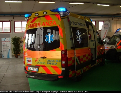 Volkswagen Crafter I serie
Pubblica Assistenza Croce Blu Brescia
Allestimento "Delfis" di Ambulanz Mobile
Parole chiave: Volkswagen Crafter_Iserie Ambulanza Reas_2010