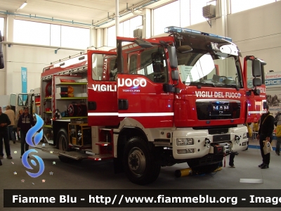 Man TGM 13.290 4x4 II serie
Vigili del Fuoco
AutoPompaSerbatoio allestimento Kofler
In esposizione al Reas 2010
Parole chiave: Man TGM_13.290_4x4_IIserie Reas_2010