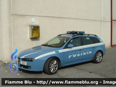 Alfa Romeo 159 Sportwagon Q4
Polizia di Stato
Polizia Stradale
POLIZIA F8650
Parole chiave: Alfa-Romeo 159_Sportwagon_Q4 POLIZIAF8650