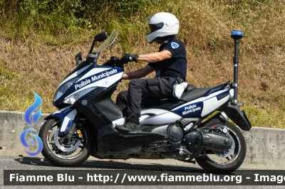 Yamaha T-Max
Polizia Locale
Servizi Associati Comprensorio Faentino (RA)
Allestimento Bertazzoni
Parole chiave: Yamaha T-Max Tour_DE_France_2024