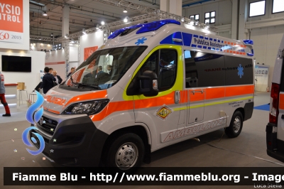 Fiat Ducato X290
Pubblica Assitenza Ravenna 
sede di Riolo Terme
allestita EDM
In esposizione al Reas 2015
Parole chiave: Fiat Ducato_X290 Ambulanza Reas_2015