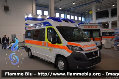 Fiat Ducato X290
Pubblica Assitenza Ravenna 
sede di Riolo Terme
allestita EDM
In esposizione al Reas 2015
Parole chiave: Fiat Ducato_X290 Ambulanza Reas_2015