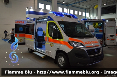 Fiat Ducato X290
Pubblica Assitenza Ravenna 
sede di Riolo Terme
allestita EDM
In esposizione al Reas 2015
Parole chiave: Fiat Ducato_X290 Ambulanza Reas_2015