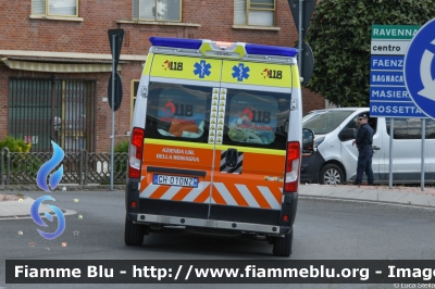 Peugeot Boxer IV serie
118 Romagna Soccorso
Azienda USL della Romagna
Allestita Safety Car Rimini
RMG-011
Ambito di Ravenna
Parole chiave: Peugeot Boxer_IVserie Ambulanza