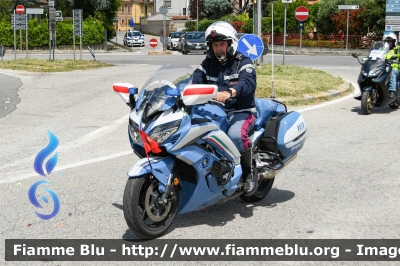 Yamaha FJR 1300 II serie
Polizia di Stato
Polizia Stradale
Allestimento Elevox
in scorta al Giro d'Italia 2024
Moto Rossa
Parole chiave: Yamaha FJR_1300_IIserie Giro_D_Italia_2024