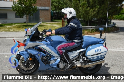 Yamaha FJR 1300 II serie
Polizia di Stato
Polizia Stradale
Allestimento Elevox
in scorta al Giro d'Italia 2024
Moto Rossa
Parole chiave: Yamaha FJR_1300_IIserie Giro_D_Italia_2024