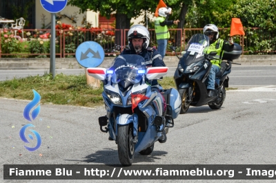 Yamaha FJR 1300 II serie
Polizia di Stato
Polizia Stradale
Allestimento Elevox
in scorta al Giro d'Italia 2024
Moto Rossa
Parole chiave: Yamaha FJR_1300_IIserie Giro_D_Italia_2024