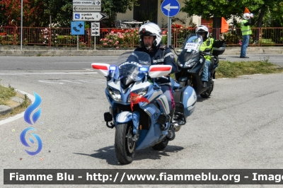 Yamaha FJR 1300 II serie
Polizia di Stato
Polizia Stradale
Allestimento Elevox
in scorta al Giro d'Italia 2024
Moto Rossa
Parole chiave: Yamaha FJR_1300_IIserie Giro_D_Italia_2024