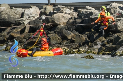 Gommone
 Vigili del Fuoco
Comando Provinciale di Ferrara
Nucleo Speleo Alpino Fluviale
