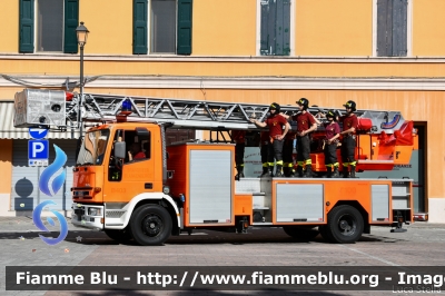 Iveco EuroFire 150E27 I serie
Vigili del Fuoco
Comando Provinciale Bologna
Distaccamento Volontario di San Pietro in Casale
AutoScala da 30 metri allestita Iveco-Magirus 
Parole chiave: Iveco EuroFire_150E27_Iserie Festa_Della_Repubblica_2018