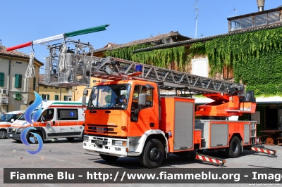 Iveco EuroFire 150E27 I serie
Vigili del Fuoco
Comando Provinciale Bologna
Distaccamento Volontario di San Pietro in Casale
AutoScala da 30 metri allestita Iveco-Magirus 
Parole chiave: Iveco EuroFire_150E27_Iserie Festa_Della_Repubblica_2018