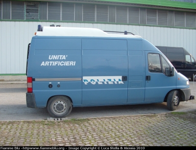 Fiat Ducato II Serie
Polizia di Stato
Artificieri
POLIZIA B4889
Parole chiave: Fiat Ducato_IISerie PoliziaB4889 Sicurtech_Forli'_2008