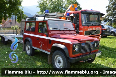 Land Rover Defender 90
Vigili del Fuoco
Distretto di Borgo Valsugana
Corpo Volontario di Strigno (TN)
VF H51 TN
Parole chiave: Land-Rover Defender_90 VFH51TN