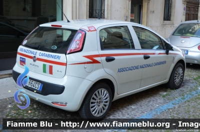 Fiat Punto Evo
Associazione Nazionale Carabinieri
Protezione Civile
Sezione di Torino
Parole chiave: Fiat Punto_Evo