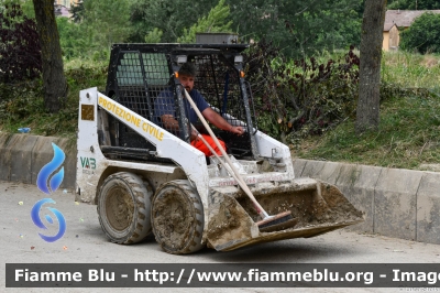 Bobcat
VAB Chiaramonte Gulfi (RG)
Protezione Civile Gruppo Alfa
Parole chiave: Bobcat