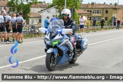 Yamaha FJR 1300 II serie
Polizia di Stato
Polizia Stradale
Allestimento Elevox
POLIZIA G3090
in scorta al Giro d'Italia 2021
Moto "Verde"
Parole chiave: Yamaha FJR_1300_IIserie POLIZIAG3090 Giro_D_Italia_2021