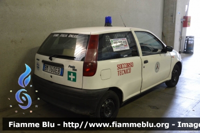 Fiat Punto I serie
SAMU Italia Onlus Protezione Civile Milano
Parole chiave: Fiat Punto_Iserie Ambulanza_Veterinaria Reas_2014