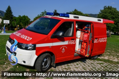 Volkswagen Transporter T5 restyle
Vigili del Fuoco
Unione Distrettuale di Trento
Corpo Volontario di Terlago(TN)
Allestimento Kofler Fahrzeugbau
VF 0J6 TN
Parole chiave: Volkswagen Transporter_T5restyle VF0J6TN