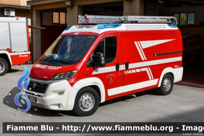 Fiat Ducato X290
Vigili del Fuoco
Unione Distrettuale della Vallagarina
Corpo Volontario di Ala
Allestimento Kofler Fahrzeugbau
VF 0L9 TN
Parole chiave: Fiat Ducato_X290 VF0L9