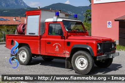 Land Rover Defender 110
Vigili del Fuoco
Unione Distrettuale di Trento
Corpo Volontario di Vigolo Baselga (TN)
Allestimento Fulmix
VF 0D7 TN
Parole chiave: Land-Rover Defender_110 VF0D7TN