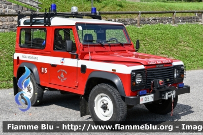 Land-Rover Defender 90
Vigili del Fuoco
Unione Distrettuale di Primiero
Corpo Volontario di Imer (TN)
VF 0E6 TN
Parole chiave: Land-Rover Defender_90 VF0E6TN