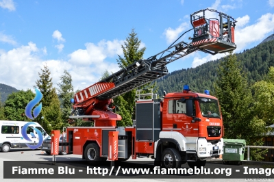 Man TGS 18.440 4x4 I serie
Vigili del Fuoco
Unione Distrettuale delle Giudicarie 
Ospitata dal Corpo Volontario di Madonna di Campiglio (TN)
AutoScala da 32 metri allestimento Metz L32A
VF 0K1 TN

Si ringrazia il Personale per la 
disponibilità e l'ospitalità
Parole chiave: Man TGS_18.440_4x4_Iserie VF0K1TN