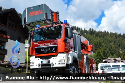 Man TGS 18.440 4x4 I serie
Vigili del Fuoco
Unione Distrettuale delle Giudicarie 
Ospitata dal Corpo Volontario di Madonna di Campiglio (TN)
AutoScala da 32 metri allestimento Metz L32A
VF 0K1 TN

Si ringrazia il Personale per la 
disponibilità e l'ospitalità
Parole chiave: Man TGS_18.440_4x4_Iserie VF0K1TN