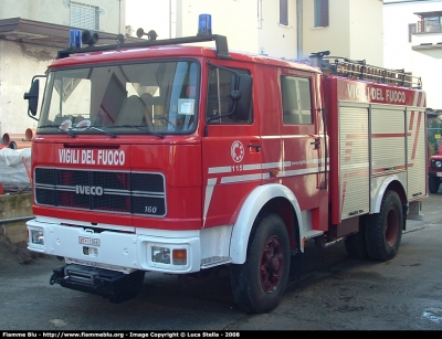 Iveco OM 160
Vigili del Fuoco
Comando Provinciale di Forlì
Distaccamento di Civitella (FC)
AutoPompaSerbatoio allestimento Baribbi
VF 11996
Parole chiave: Iveco OM 160 VF11996